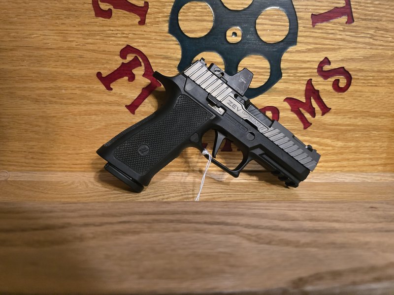 SIG P320 ZEV